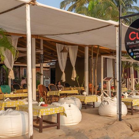 Hotel Cuba Patnem à Patnem Beach Extérieur photo