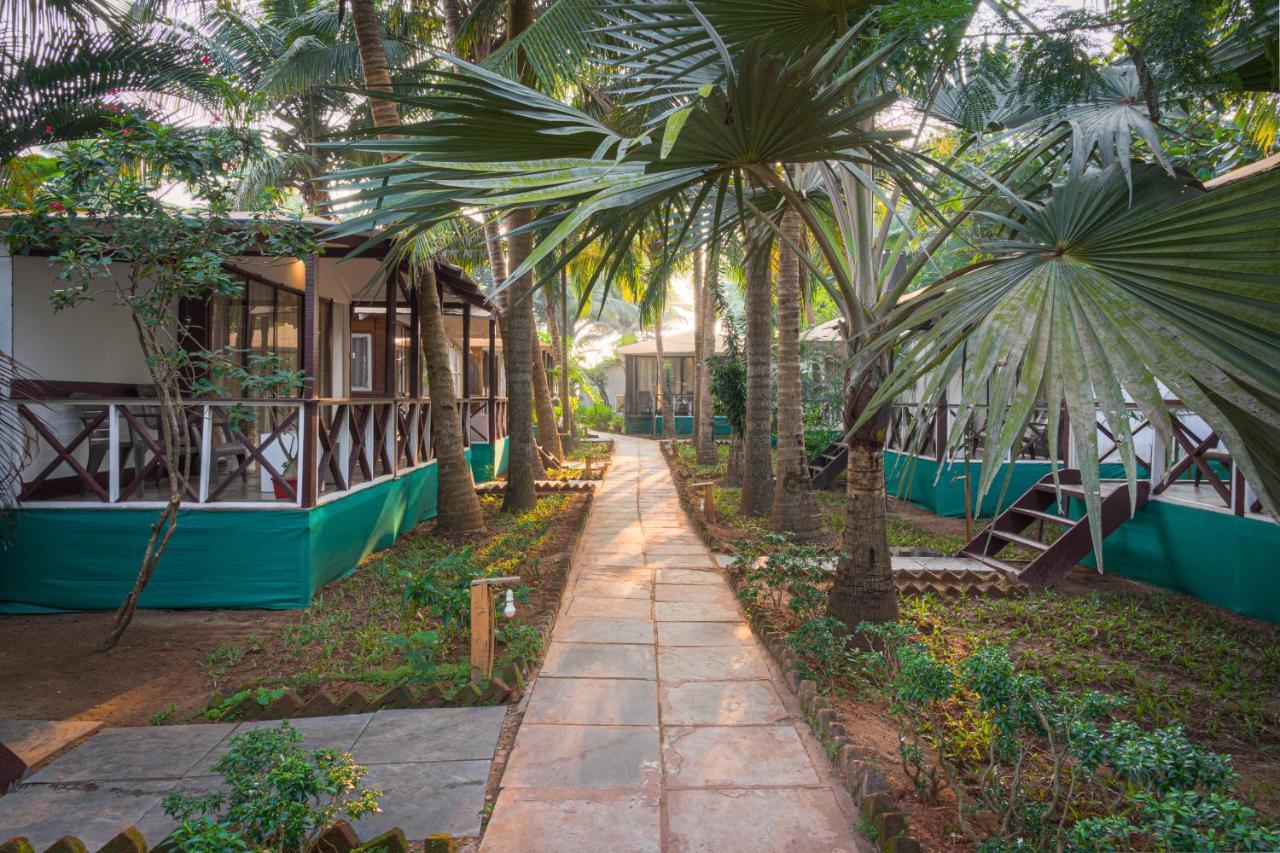 Hotel Cuba Patnem à Patnem Beach Extérieur photo