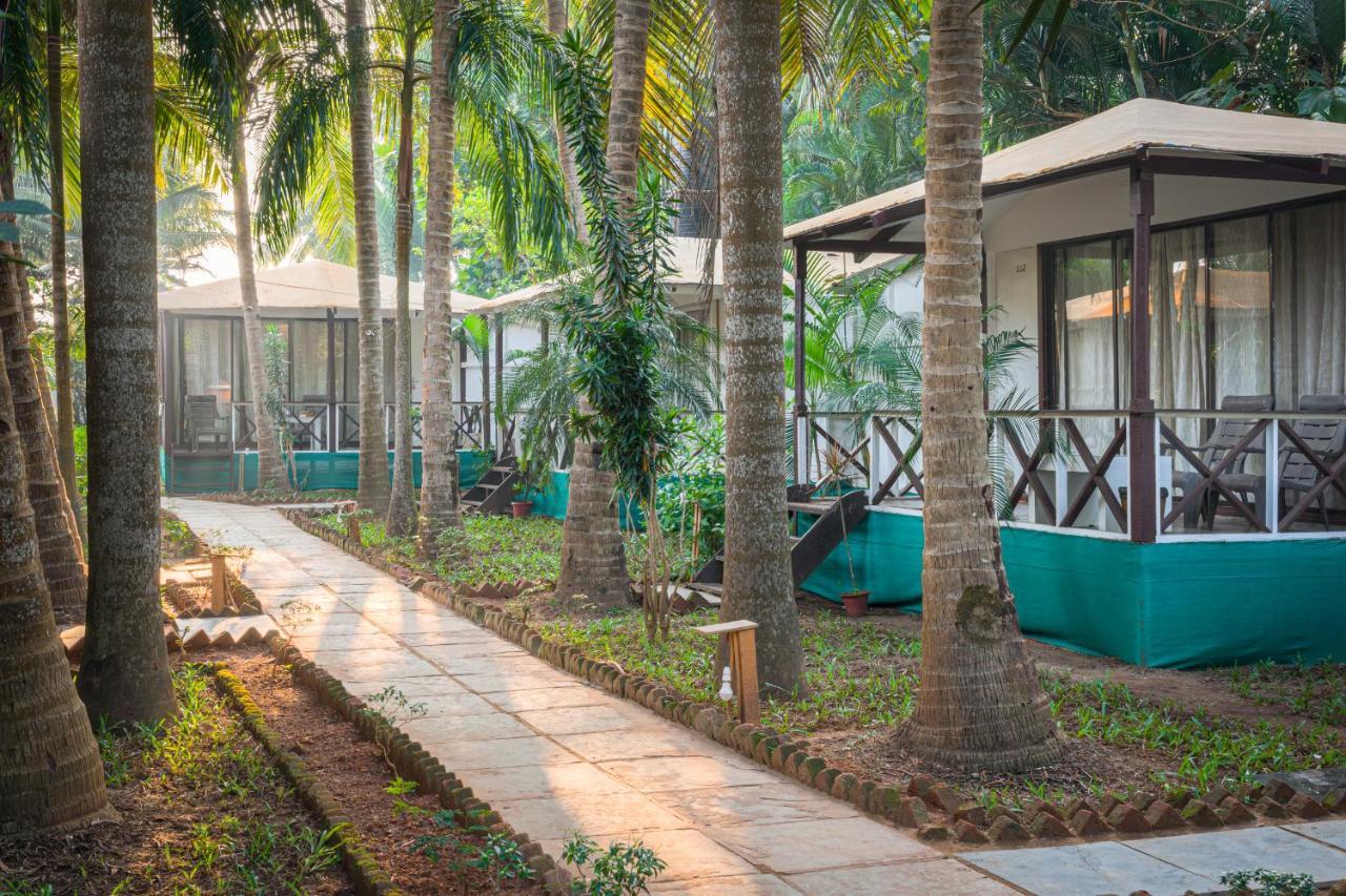 Hotel Cuba Patnem à Patnem Beach Extérieur photo