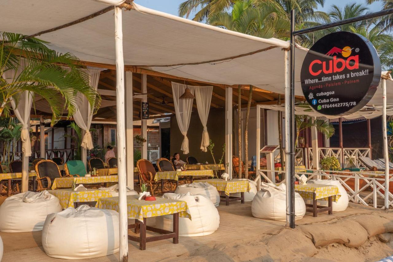 Hotel Cuba Patnem à Patnem Beach Extérieur photo